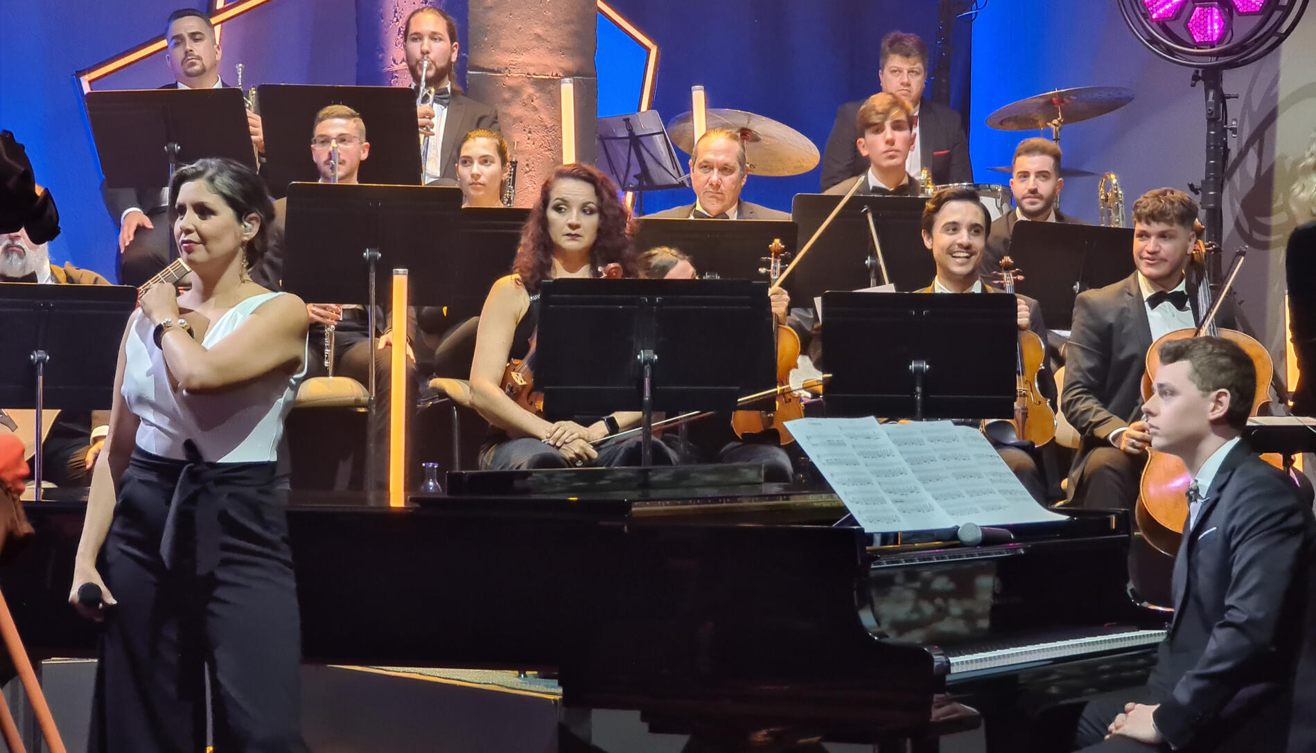 RTVE Commission with singer Cristina Ramos